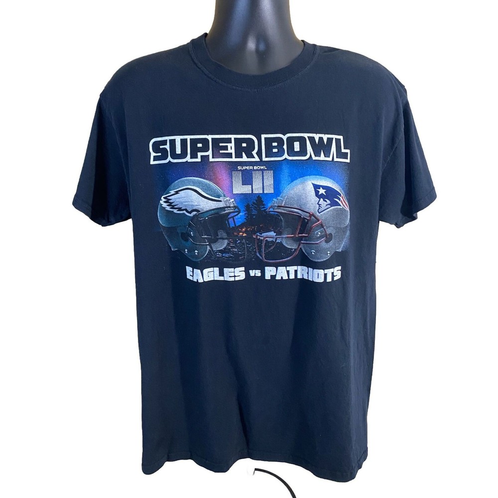 NFL Super Bowl 52 Eagles Vs Patriots Graphic Print Gilden T Shirt Size L